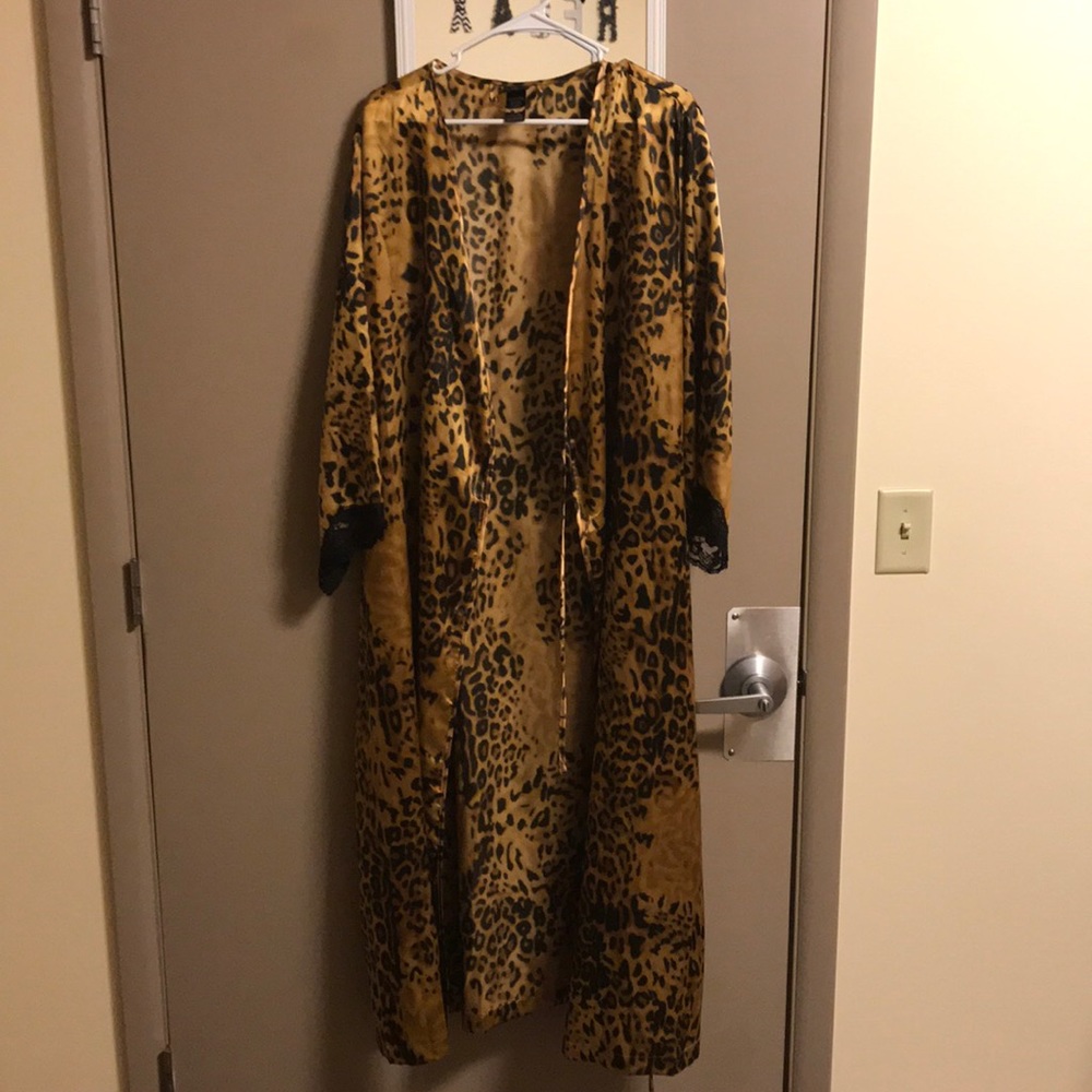 Cheetah long robe!